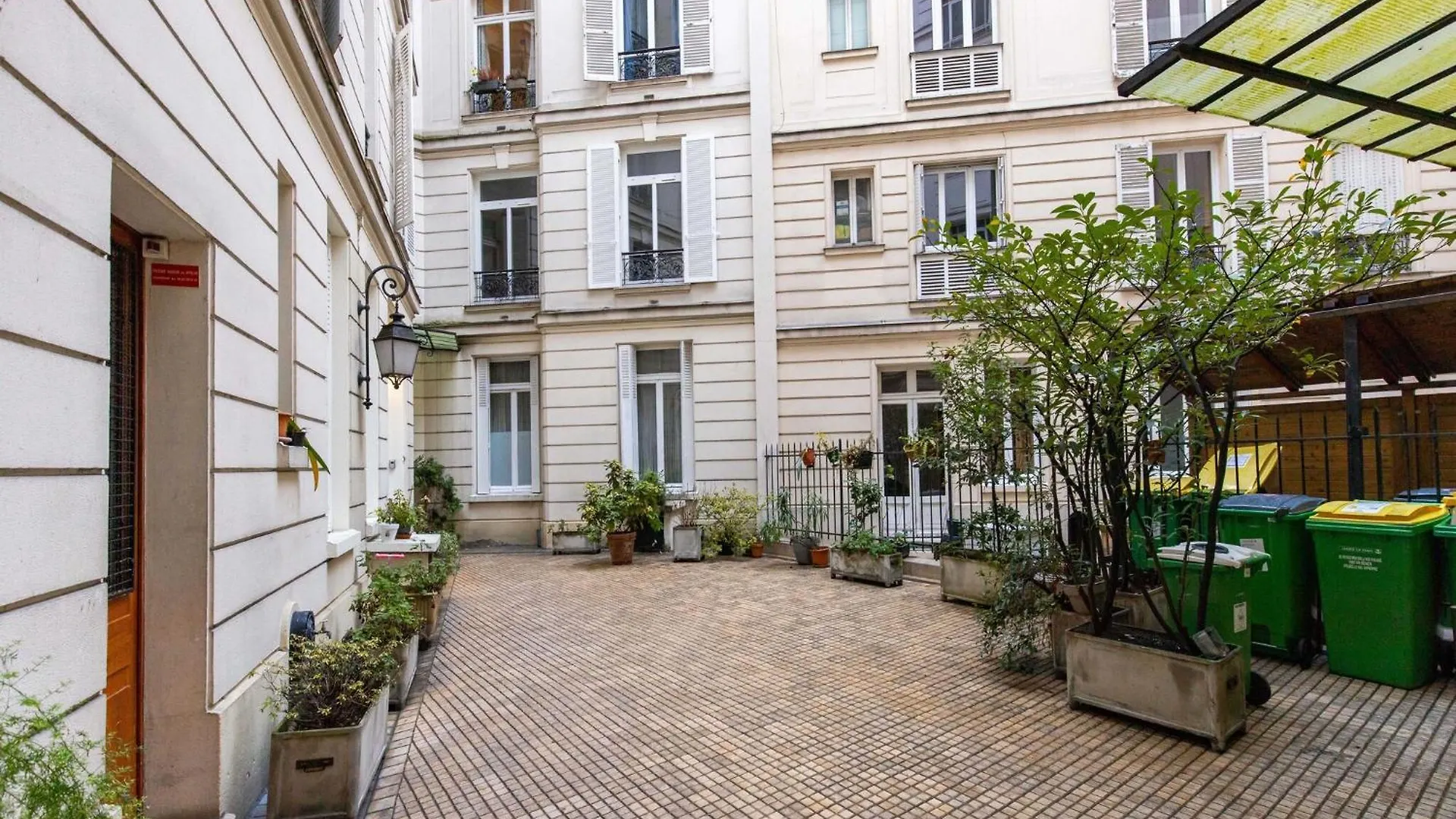 Studio Cosy - Wagram - Mobility Lease Paris France